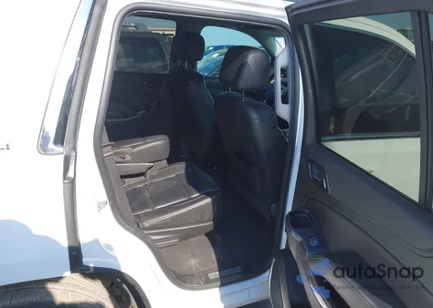 2020 Chevrolet Tahoe 2Wd Lt z USA, uszkodzony, nr VIN 1GNSCBKC5LR142273